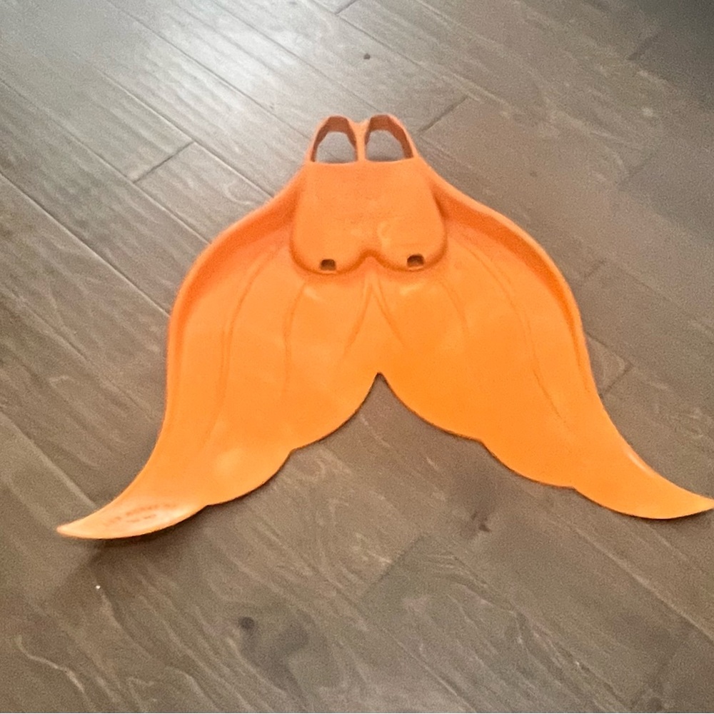 WOMENS MER'FINS - CLASSIC SERIES (Orange Fin)